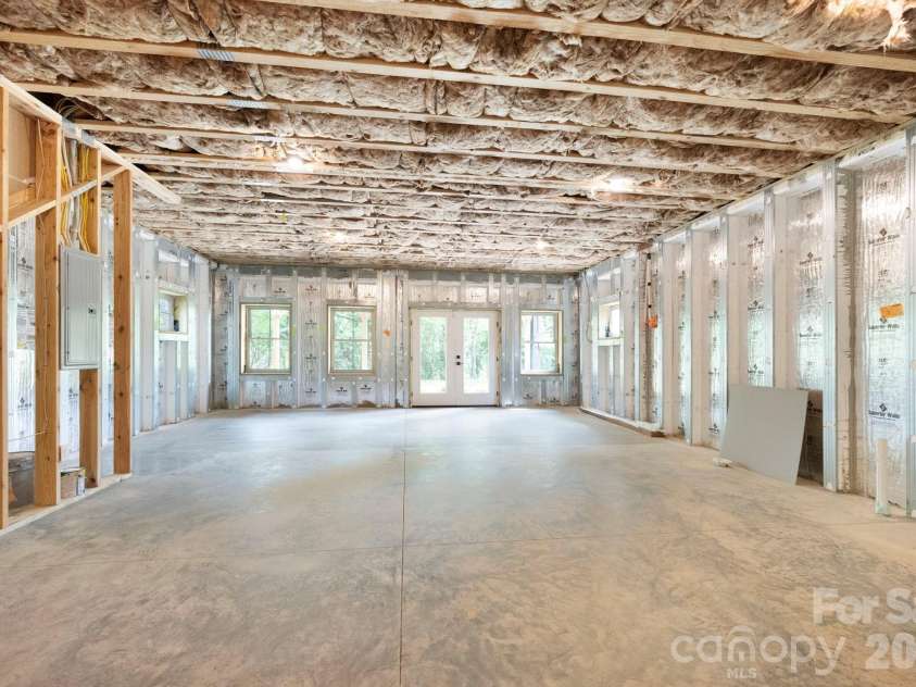 76 Jonestown Road, Asheville, NC 28804.  MLS# CAR4381516, YatesRealty ID 24279. 
