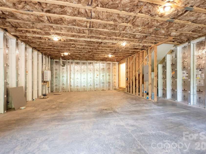 76 Jonestown Road, Asheville, NC 28804.  MLS# CAR4381516, YatesRealty ID 24279. 