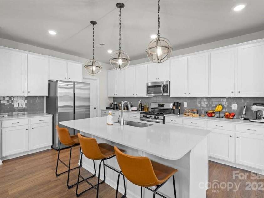 13044 Cottage Crest Lane, Charlotte, NC 28273.  MLS# CAR4224389, YatesRealty ID 2428. 