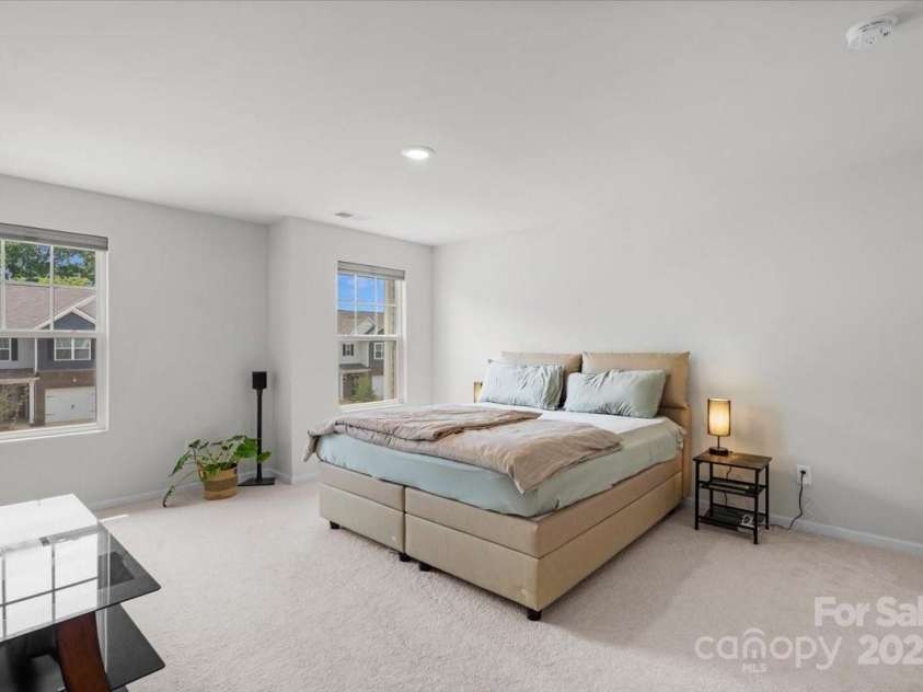 13044 Cottage Crest Lane, Charlotte, NC 28273.  MLS# CAR4224389, YatesRealty ID 2428. 