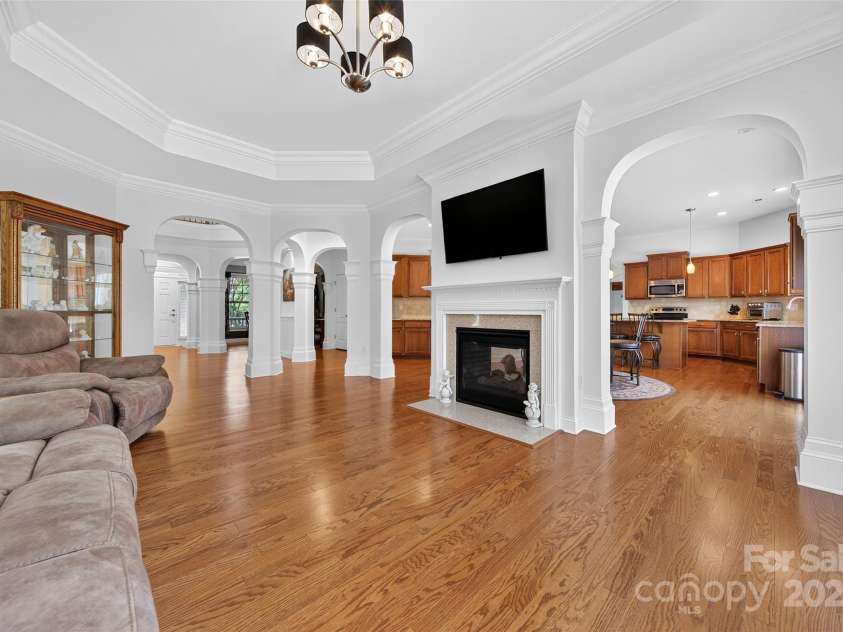 103 Glenholden Lane, Mooresville, NC 28115.  MLS# CAR4215000, YatesRealty ID 24280. 