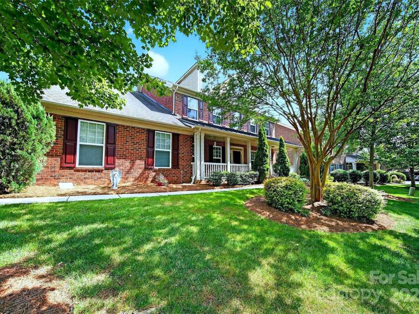 103 Glenholden Lane, Mooresville, NC 28115.  MLS# CAR4215000, YatesRealty ID 24280. 