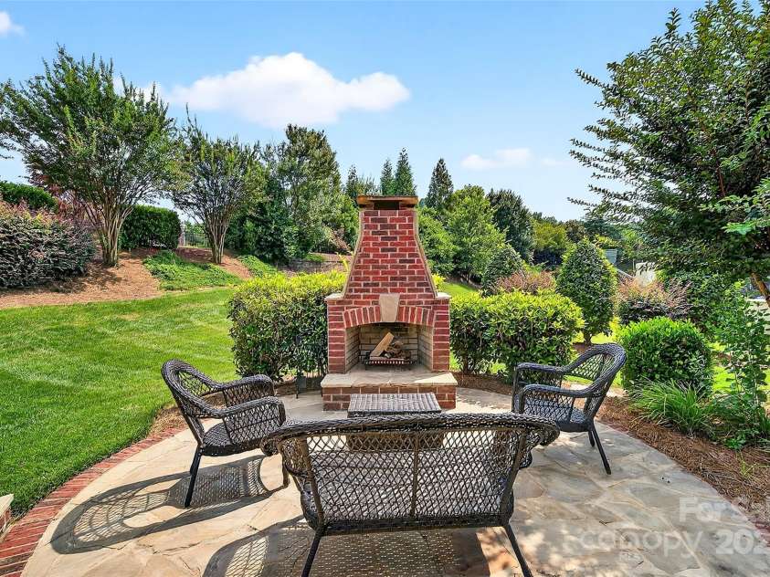 103 Glenholden Lane, Mooresville, NC 28115.  MLS# CAR4215000, YatesRealty ID 24280. 