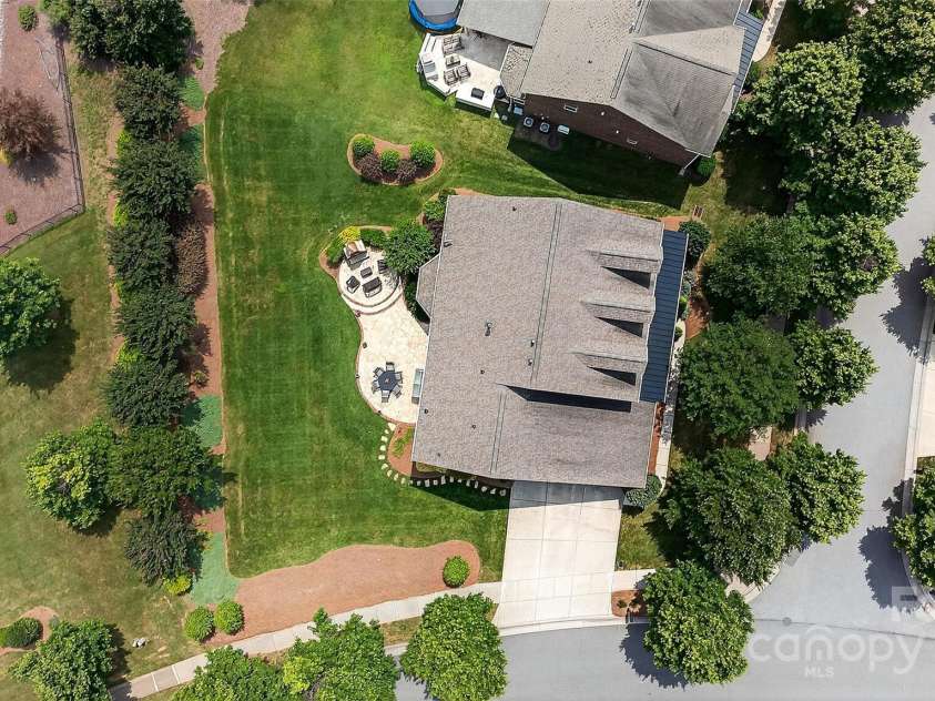 103 Glenholden Lane, Mooresville, NC 28115.  MLS# CAR4215000, YatesRealty ID 24280. 