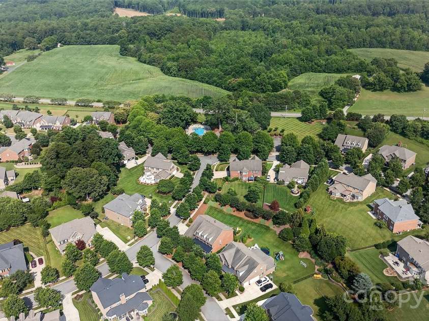 103 Glenholden Lane, Mooresville, NC 28115.  MLS# CAR4215000, YatesRealty ID 24280. 