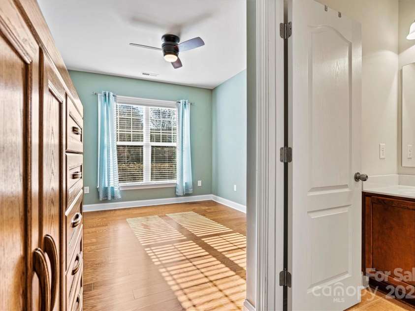 103 Glenholden Lane, Mooresville, NC 28115.  MLS# CAR4215000, YatesRealty ID 24280. Guest  Ensuite Main level