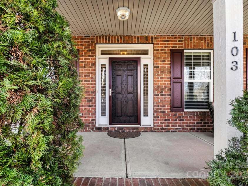 103 Glenholden Lane, Mooresville, NC 28115.  MLS# CAR4215000, YatesRealty ID 24280. Welcome to 103 Glenholden lane