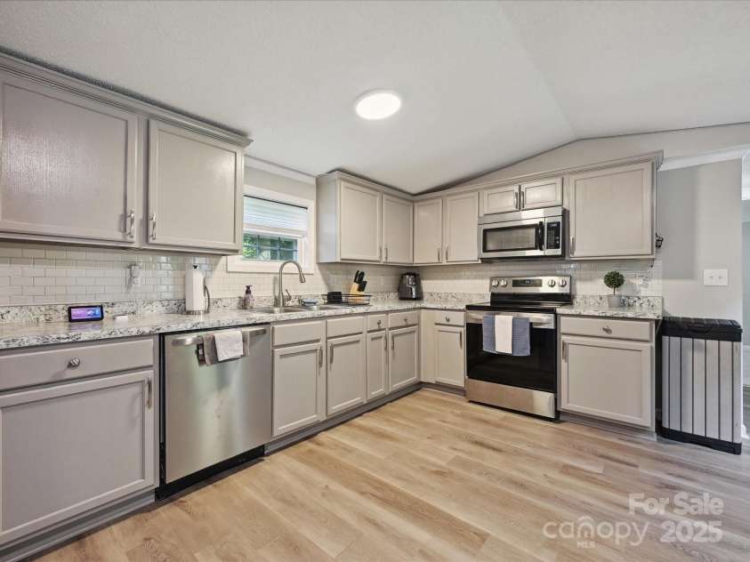 1140 Randall Court, Concord, NC 28025.  MLS# CAR4272357, YatesRealty ID 24281. 