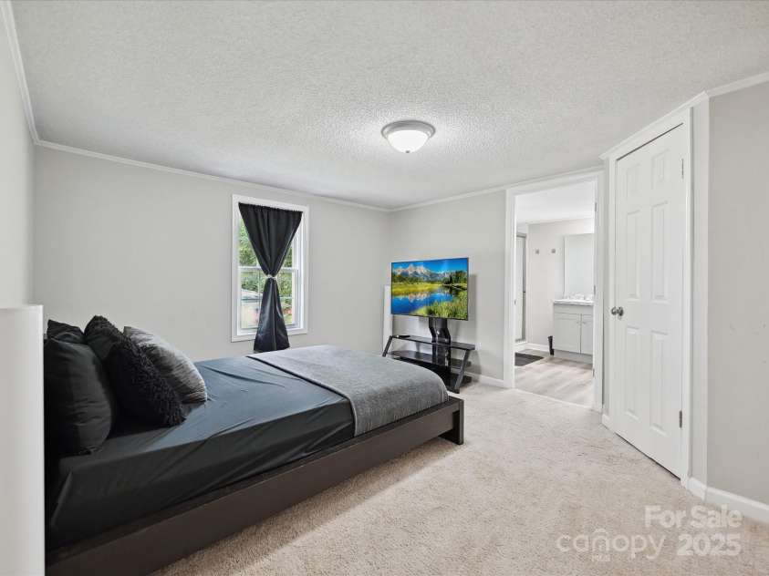 1140 Randall Court, Concord, NC 28025.  MLS# CAR4272357, YatesRealty ID 24281. 