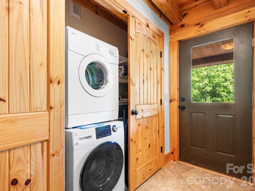 6749 Fire Crest Lane, Lenoir, NC 28645.  MLS# CAR4377295, YatesRealty ID 24281. Laundry/Utility - Main Floor