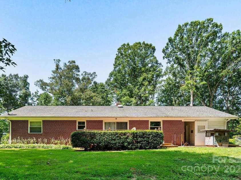 4411 US 221 Highway, Forest City, NC 28043.  MLS# CAR4271996, YatesRealty ID 24283. 