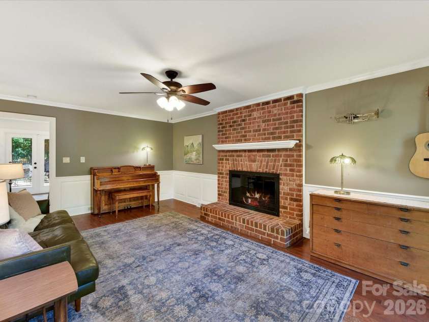 9912 Hanover Hollow Drive, Charlotte, NC 28210.  MLS# CAR4380529, YatesRealty ID 24283. 