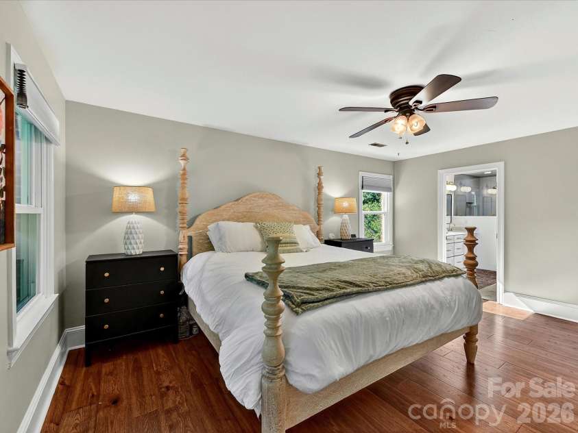 9912 Hanover Hollow Drive, Charlotte, NC 28210.  MLS# CAR4380529, YatesRealty ID 24283. 
