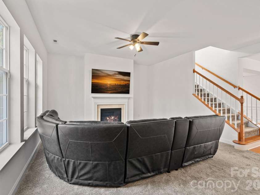 9927 Daufuskie Drive, Charlotte, NC 28278.  MLS# CAR4350655, YatesRealty ID 24285. 