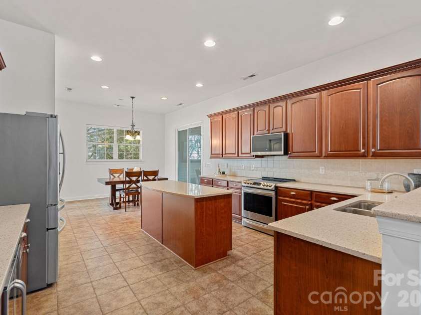 9927 Daufuskie Drive, Charlotte, NC 28278.  MLS# CAR4350655, YatesRealty ID 24285. 