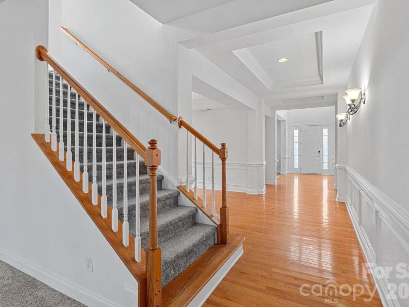 9927 Daufuskie Drive, Charlotte, NC 28278.  MLS# CAR4350655, YatesRealty ID 24285. 