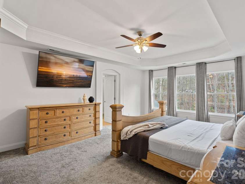 9927 Daufuskie Drive, Charlotte, NC 28278.  MLS# CAR4350655, YatesRealty ID 24285. 