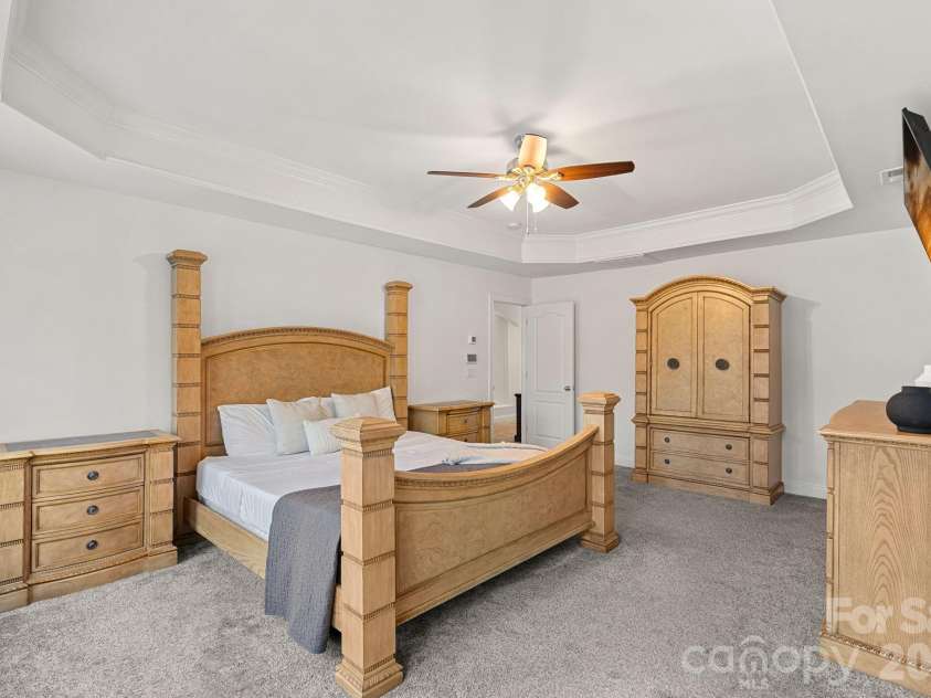 9927 Daufuskie Drive, Charlotte, NC 28278.  MLS# CAR4350655, YatesRealty ID 24285. 