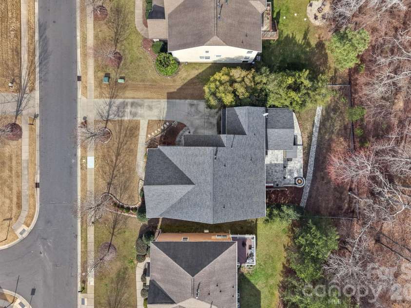 9927 Daufuskie Drive, Charlotte, NC 28278.  MLS# CAR4350655, YatesRealty ID 24285. 