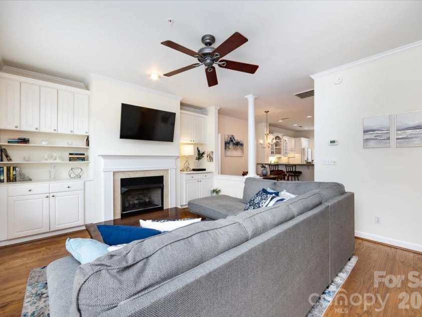 3443 Slope Lane, Charlotte, NC 28209.  MLS# CAR4376974, YatesRealty ID 24286. 