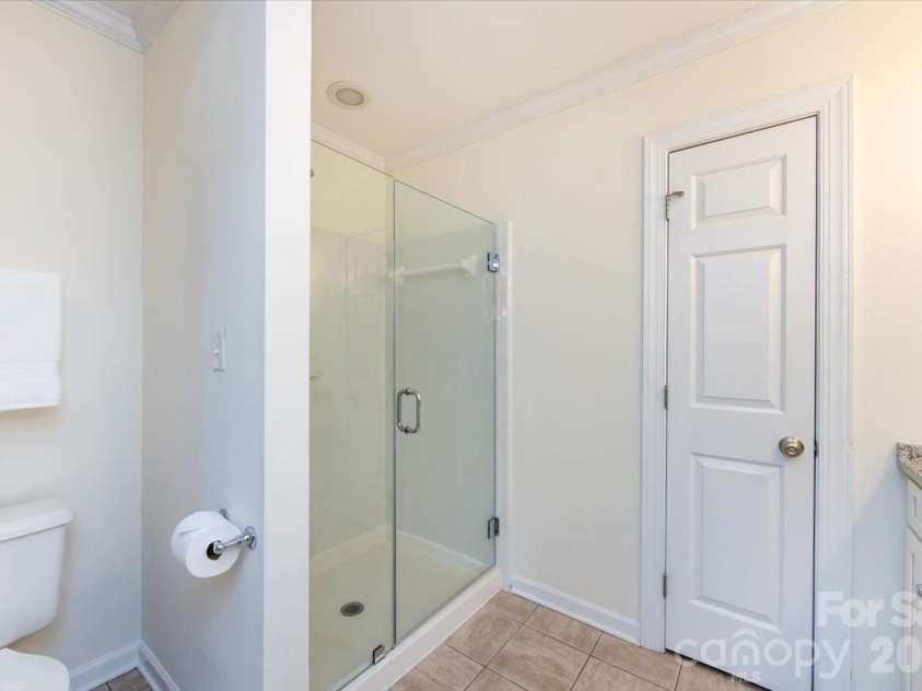 3443 Slope Lane, Charlotte, NC 28209.  MLS# CAR4376974, YatesRealty ID 24286. 