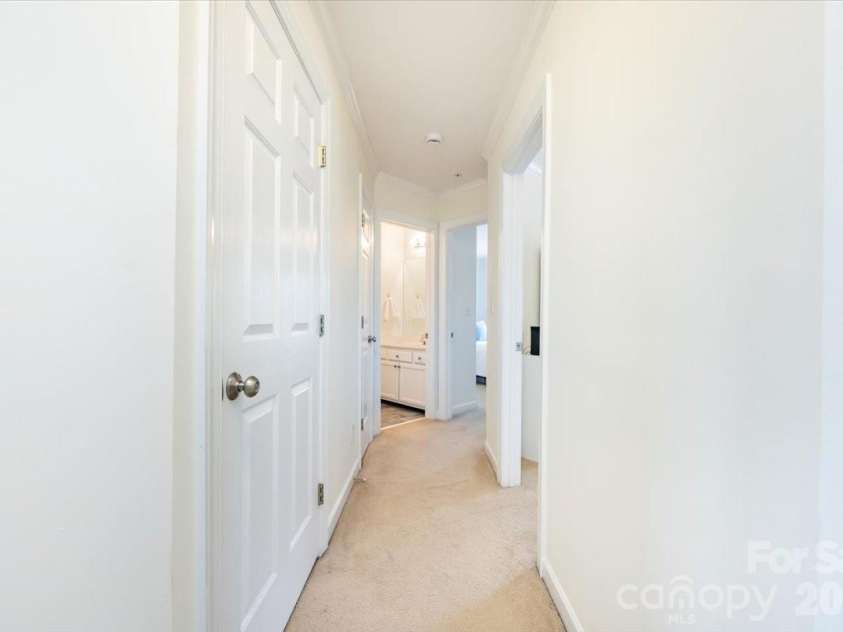 3443 Slope Lane, Charlotte, NC 28209.  MLS# CAR4376974, YatesRealty ID 24286. 