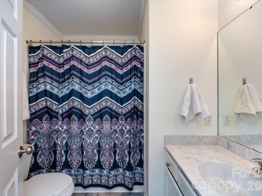 3443 Slope Lane, Charlotte, NC 28209.  MLS# CAR4376974, YatesRealty ID 24286. 