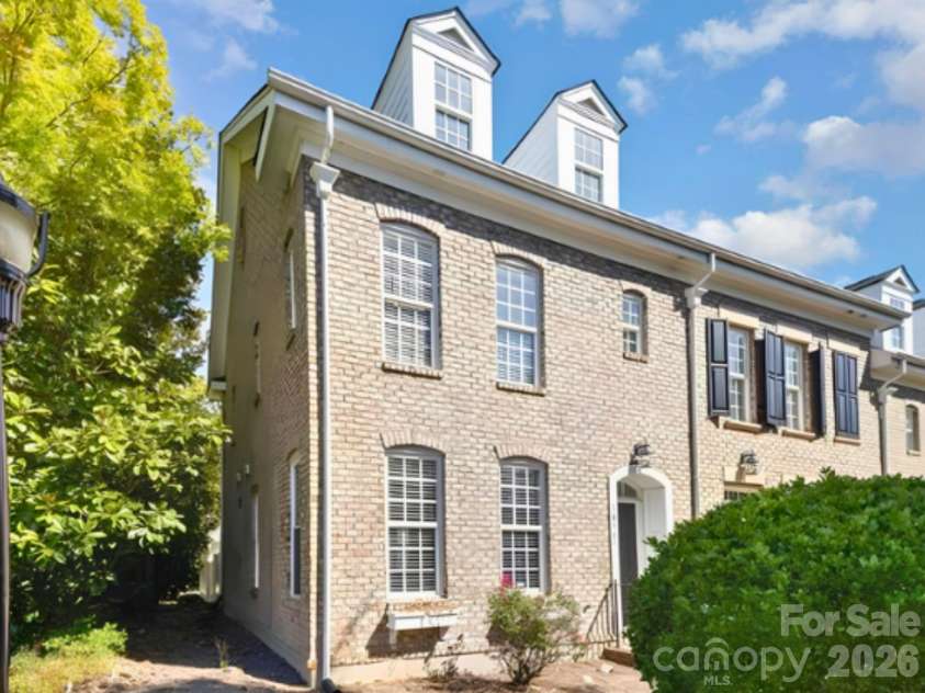 10560 Rocky Ford Club Road, Charlotte, NC 28269.  MLS# CAR4382757, YatesRealty ID 24287. 