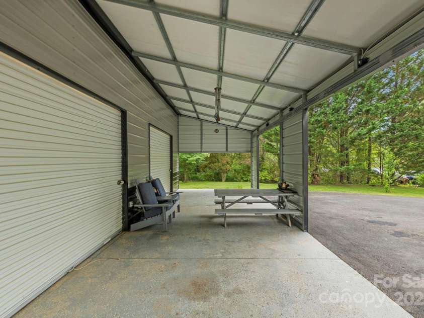 381 Old US 70 Hwy Highway, Black Mountain, NC 28711.  MLS# CAR4268513, YatesRealty ID 24288. 