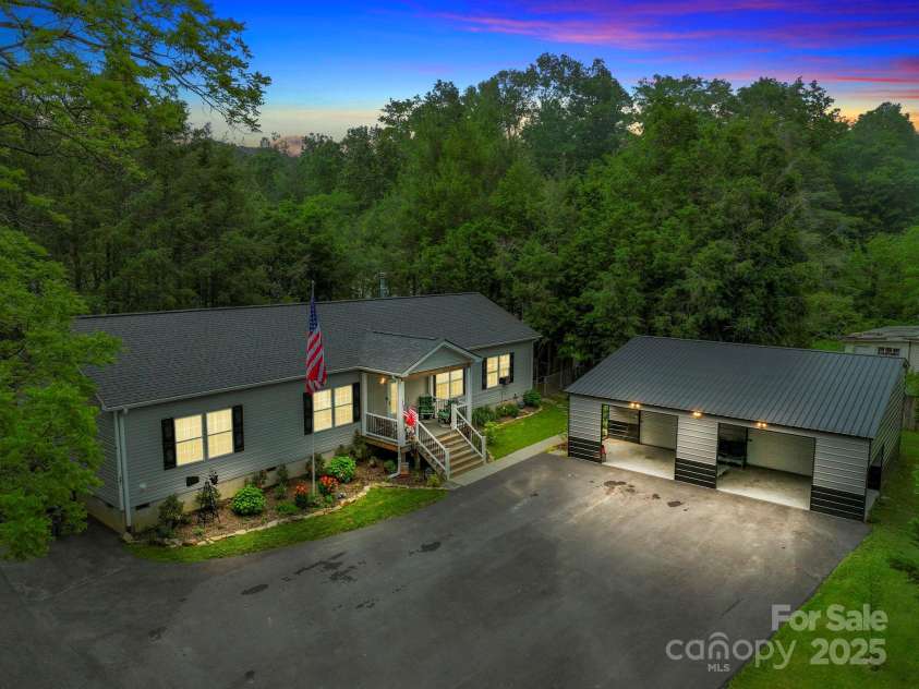 381 Old US 70 Hwy Highway, Black Mountain, NC 28711.  MLS# CAR4268513, YatesRealty ID 24288. 