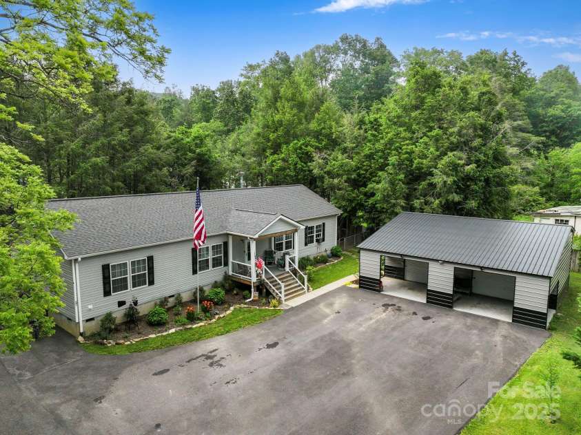381 Old US 70 Hwy Highway, Black Mountain, NC 28711.  MLS# CAR4268513, YatesRealty ID 24288. 