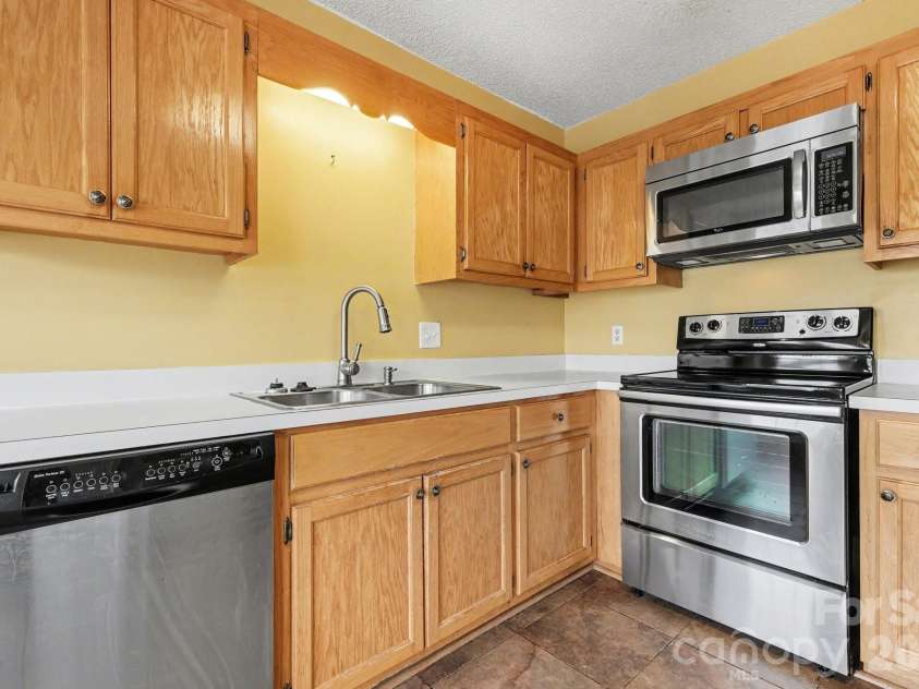 1976 Mcilwain Road, Lancaster, SC 29720.  MLS# CAR4349931, YatesRealty ID 24289. 