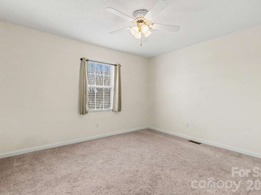 1976 Mcilwain Road, Lancaster, SC 29720.  MLS# CAR4349931, YatesRealty ID 24289. 