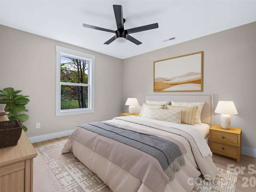 14 Knox Road, Black Mountain, NC 28711.  MLS# CAR4327313, YatesRealty ID 2429. 