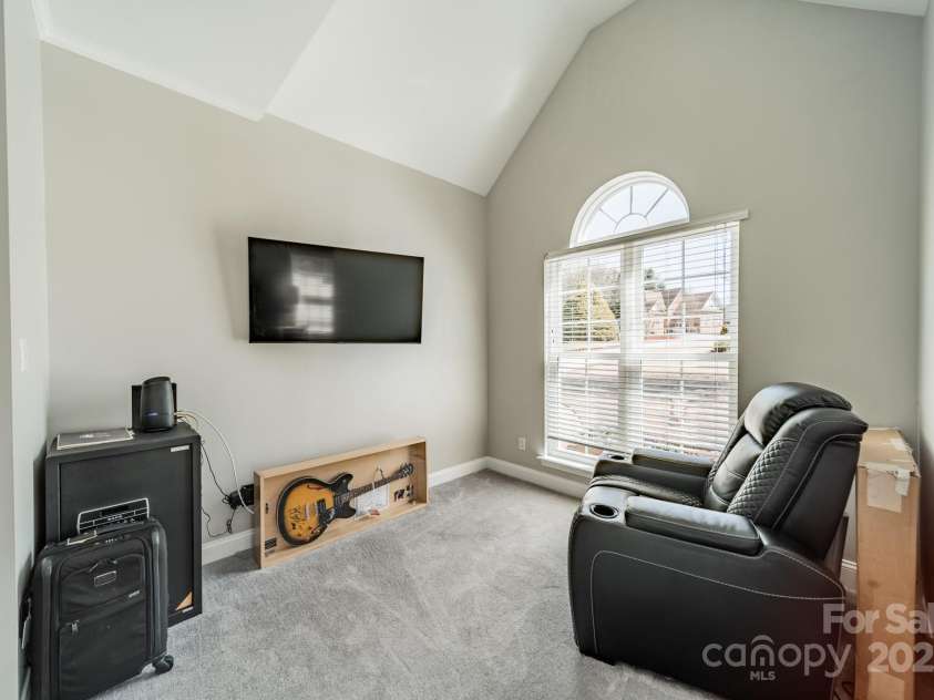 143 Shoreview Drive, Mooresville, NC 28117.  MLS# CAR4226805, YatesRealty ID 2429. Master Bedroom
