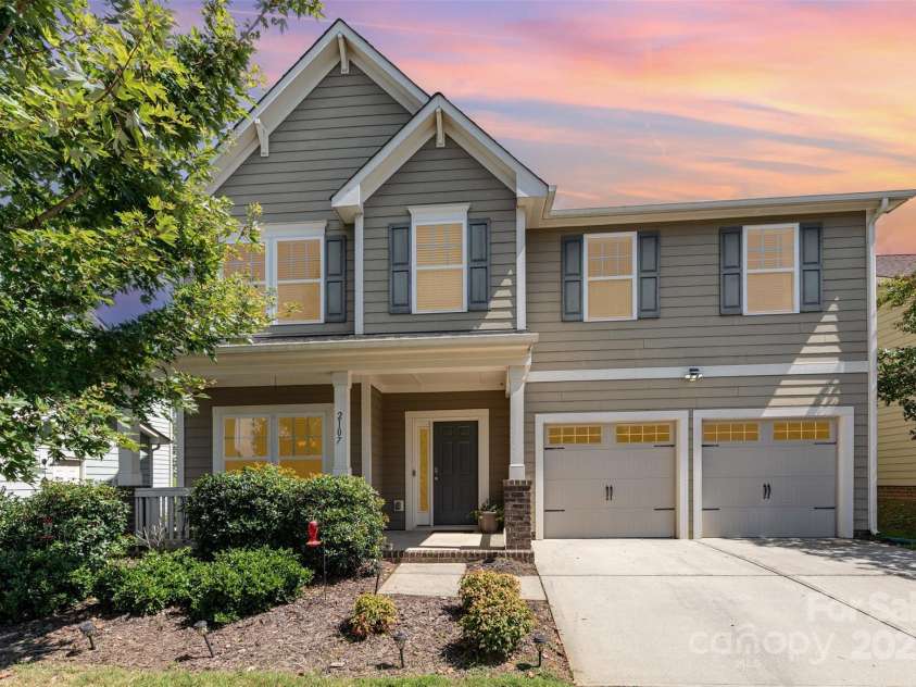 2107 Atwell Glen Lane, Pineville, NC 28134.  MLS# CAR4301478, YatesRealty ID 2429. 