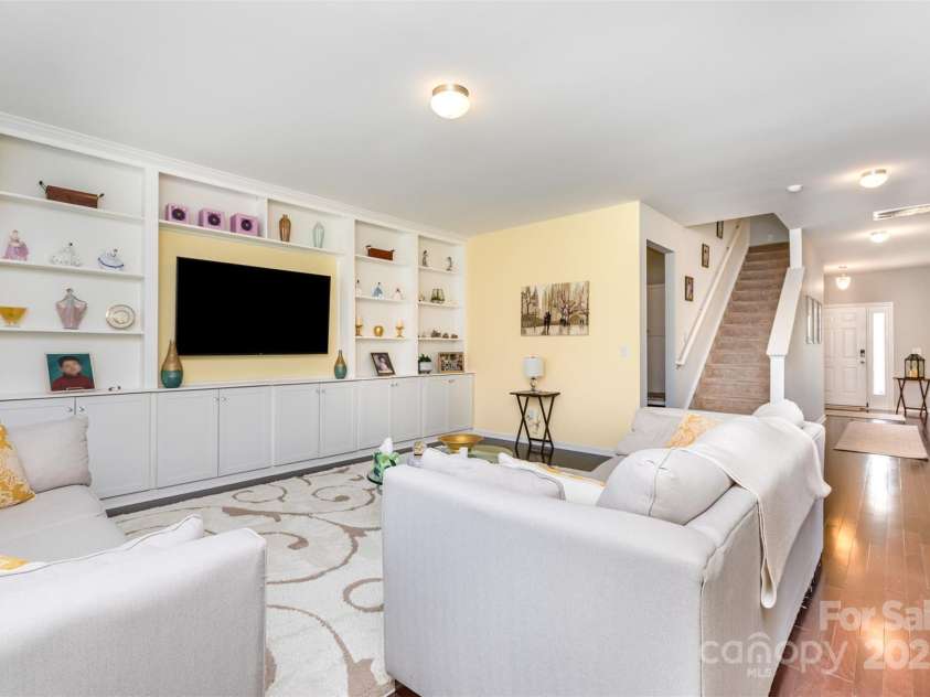 2107 Atwell Glen Lane, Pineville, NC 28134.  MLS# CAR4301478, YatesRealty ID 2429. 