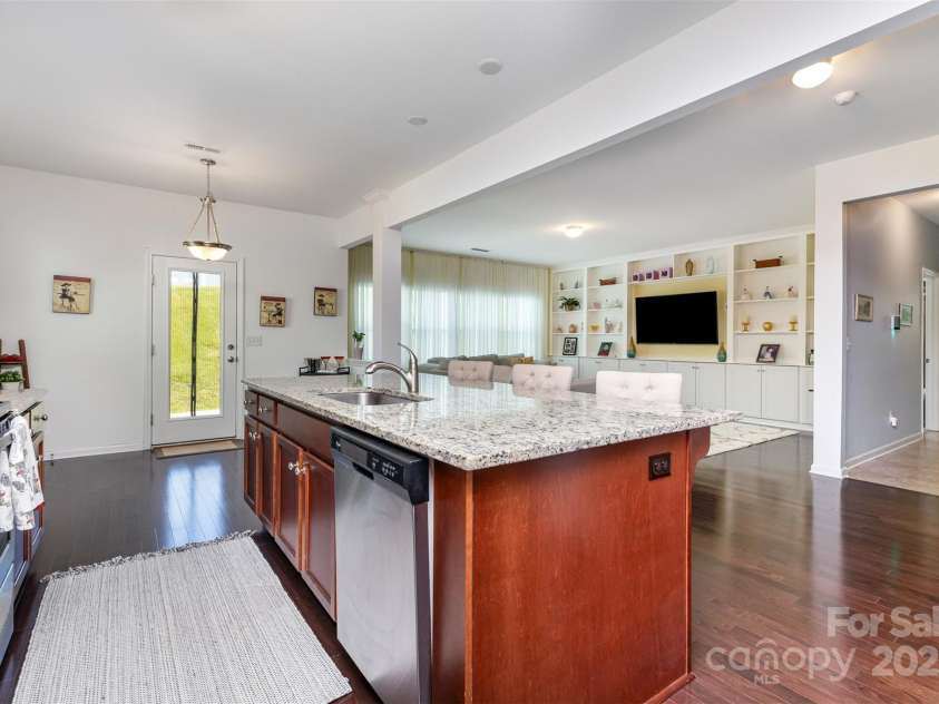 2107 Atwell Glen Lane, Pineville, NC 28134.  MLS# CAR4301478, YatesRealty ID 2429. 