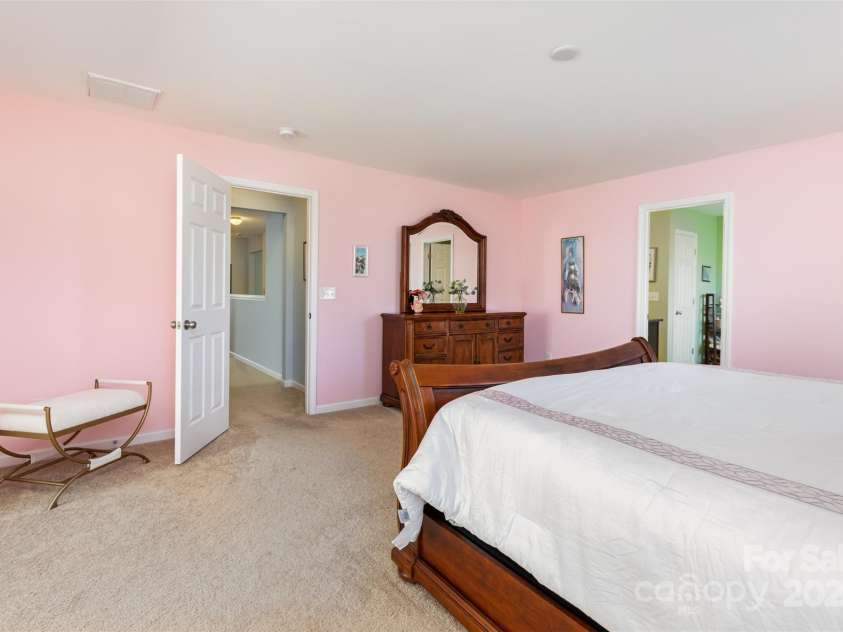 2107 Atwell Glen Lane, Pineville, NC 28134.  MLS# CAR4301478, YatesRealty ID 2429. 