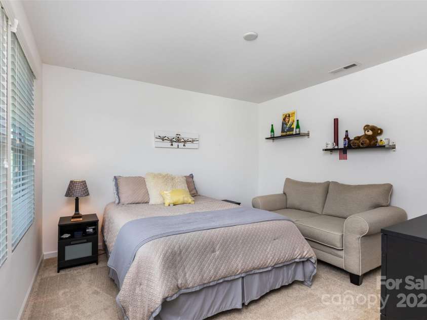 2107 Atwell Glen Lane, Pineville, NC 28134.  MLS# CAR4301478, YatesRealty ID 2429. 