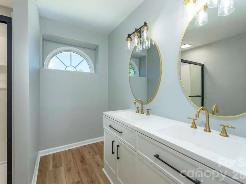 23 Westmont Drive, Asheville, NC 28806.  MLS# CAR4371599, YatesRealty ID 24290. 