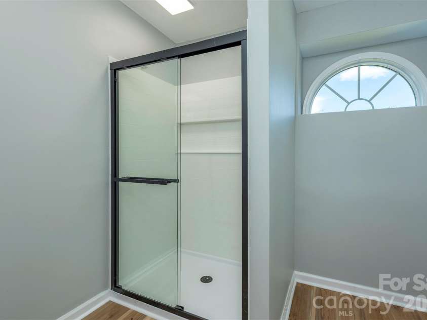 23 Westmont Drive, Asheville, NC 28806.  MLS# CAR4371599, YatesRealty ID 24290. 