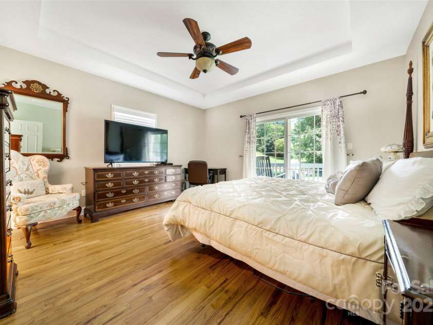 80 Meadow Creek Drive, Weaverville, NC 28787.  MLS# CAR4277746, YatesRealty ID 24292. 