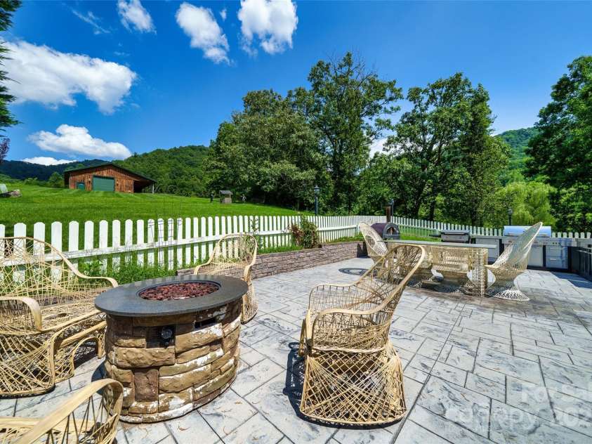 80 Meadow Creek Drive, Weaverville, NC 28787.  MLS# CAR4277746, YatesRealty ID 24292. 