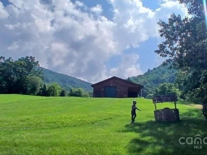 80 Meadow Creek Drive, Weaverville, NC 28787.  MLS# CAR4277746, YatesRealty ID 24292. 