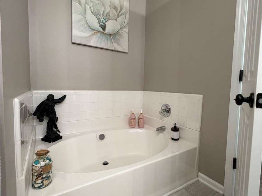 8350 Brickle Lane, Huntersville, NC 28078.  MLS# CAR4378123, YatesRealty ID 24292. 