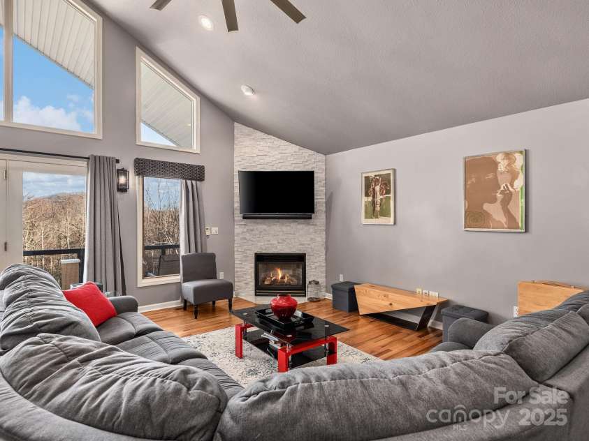 1591 Chestnut Flats Lane, Waynesville, NC 28786.  MLS# CAR4330210, YatesRealty ID 24293. Living Area