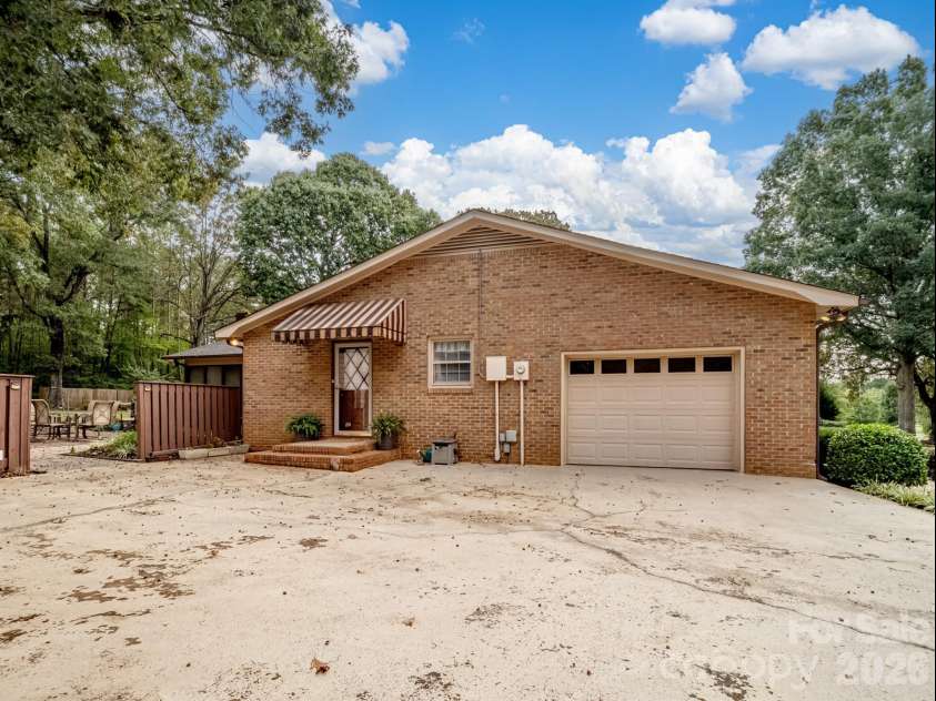 2526 Goldmine Road, Monroe, NC 28110.  MLS# CAR4366611, YatesRealty ID 24293. 