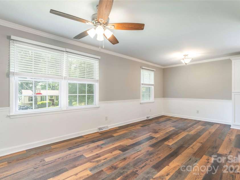 138 Cread Court, Winston Salem, NC 27127.  MLS# CAR4277408, YatesRealty ID 24294. 