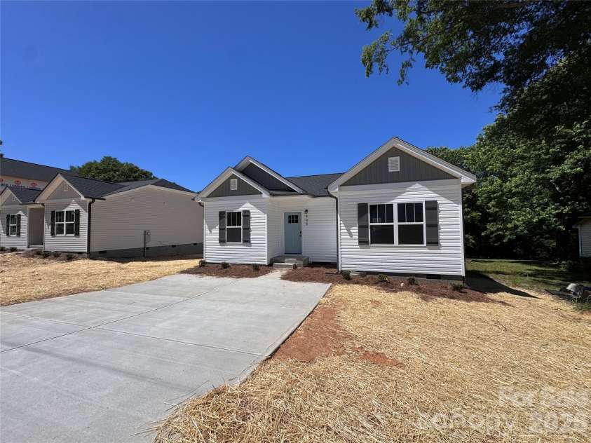 405 Firestone Street, Gastonia, NC 28052.  MLS# CAR4382289, YatesRealty ID 24295. 